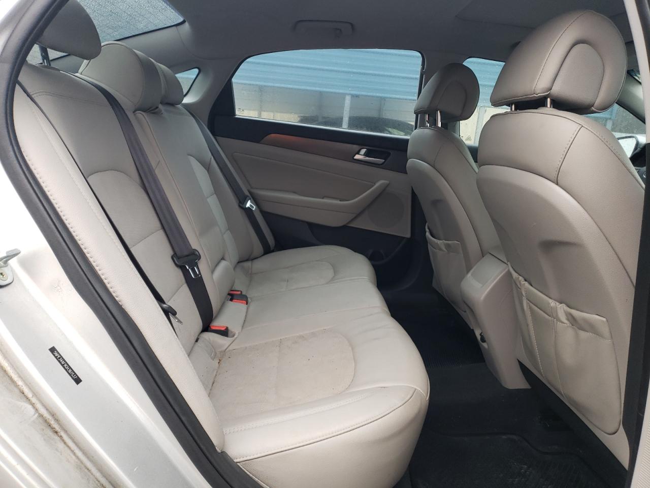 2016 Hyundai Sonata - Image 10