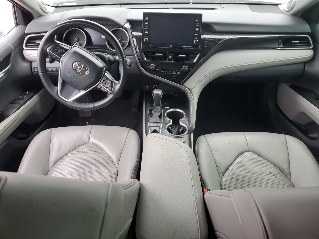 2022 Toyota Camry - Image 8