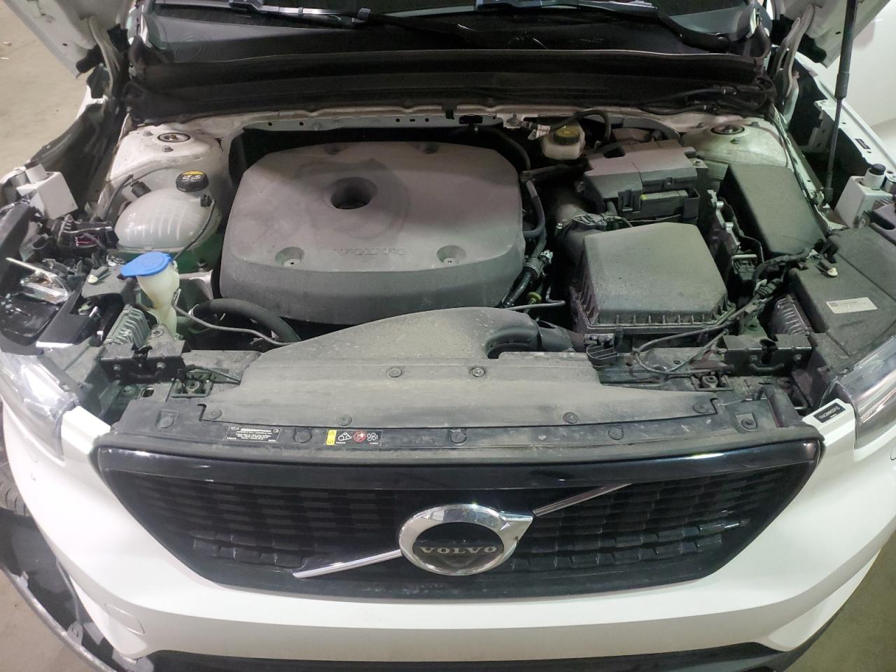 2021 Volvo XC40 - Image 12