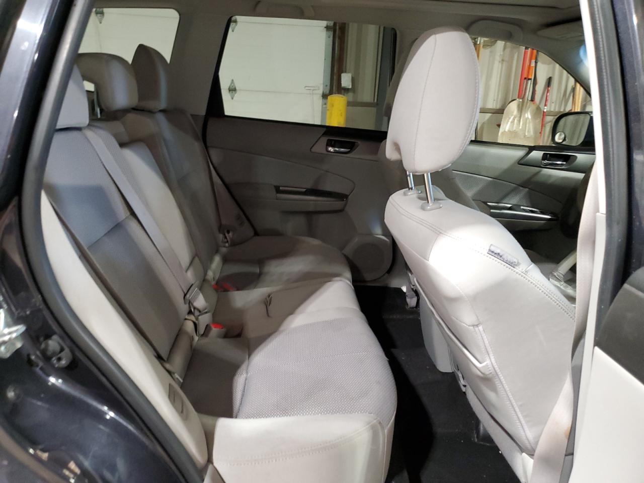 2011 Subaru Forester - Image 11