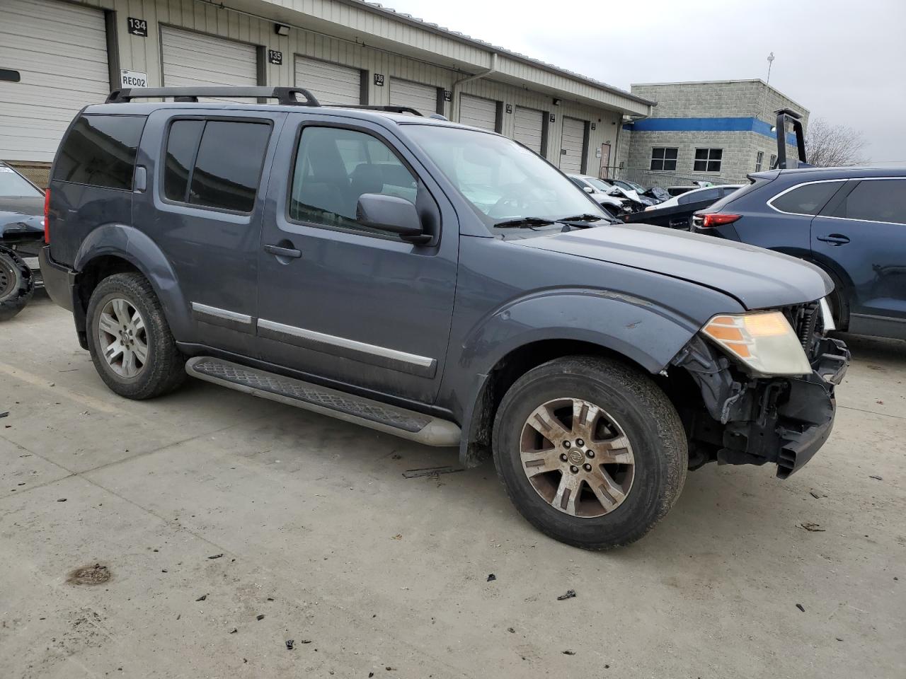 2011 Nissan Pathfinder - Image 4
