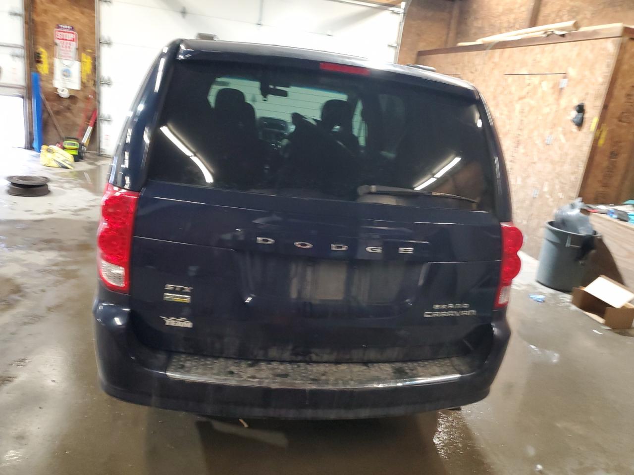 2014 Dodge Caravan - Image 6