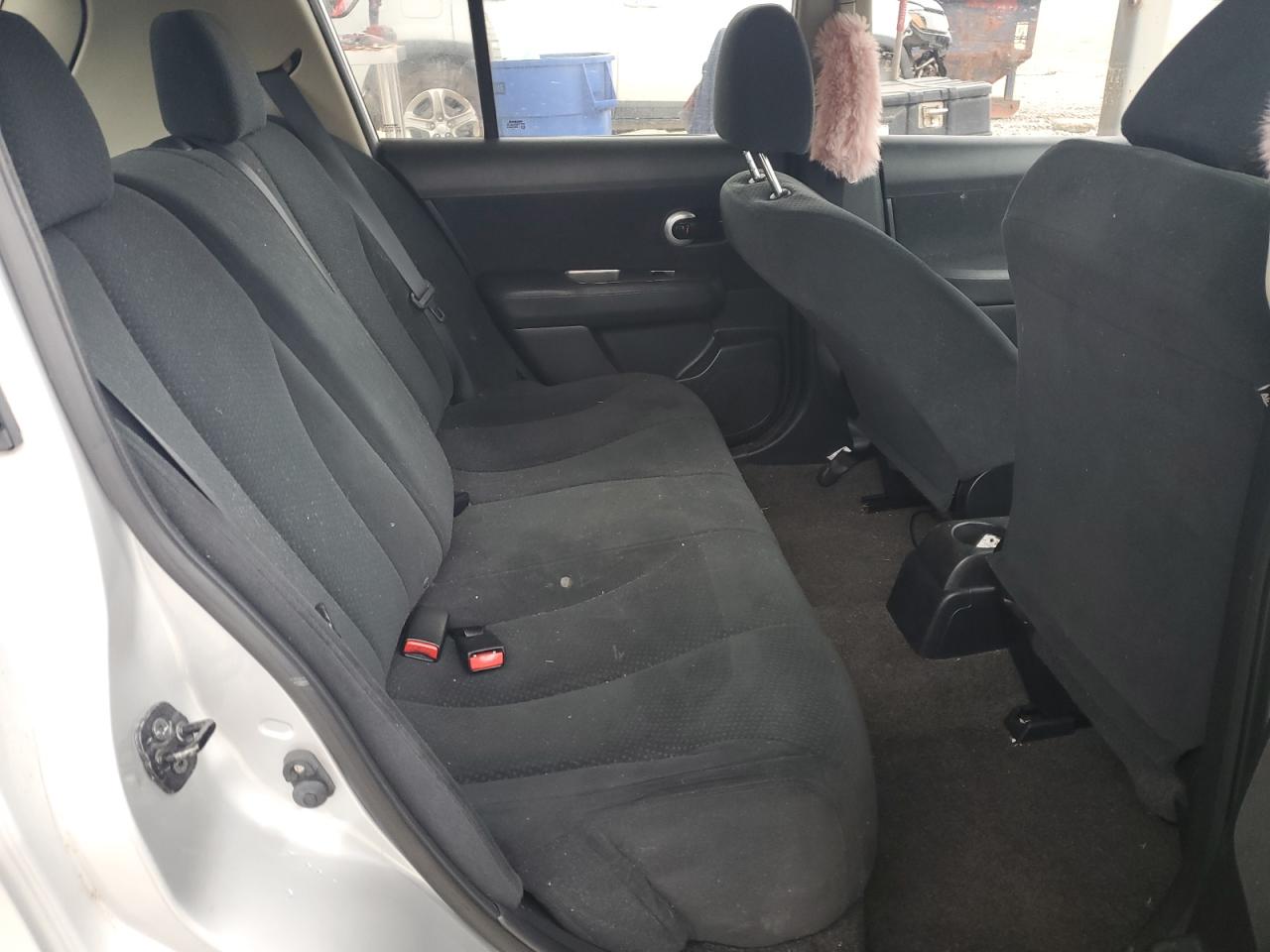 2011 Nissan Versa - Image 10