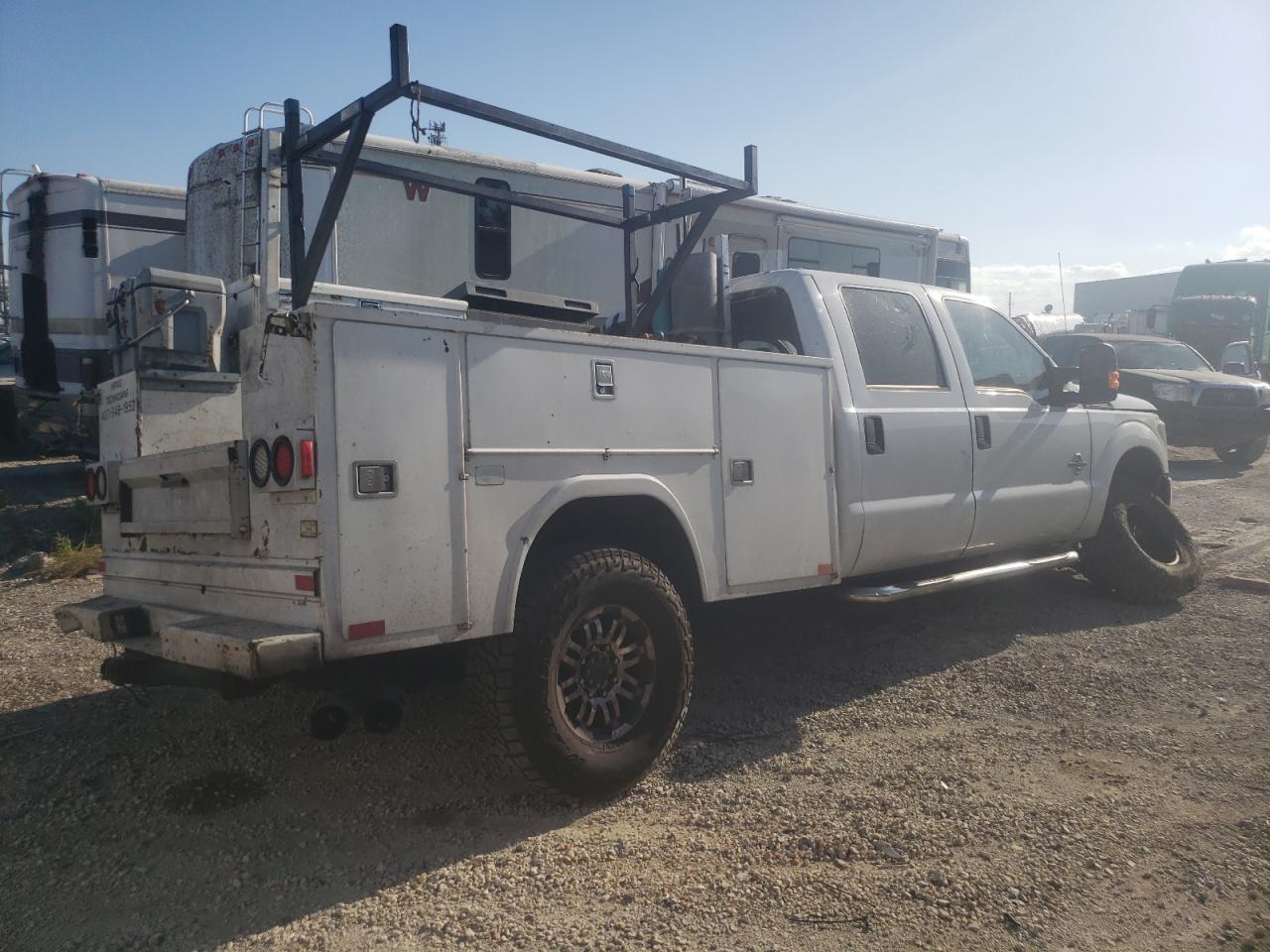2014 Ford F350 - Image 3