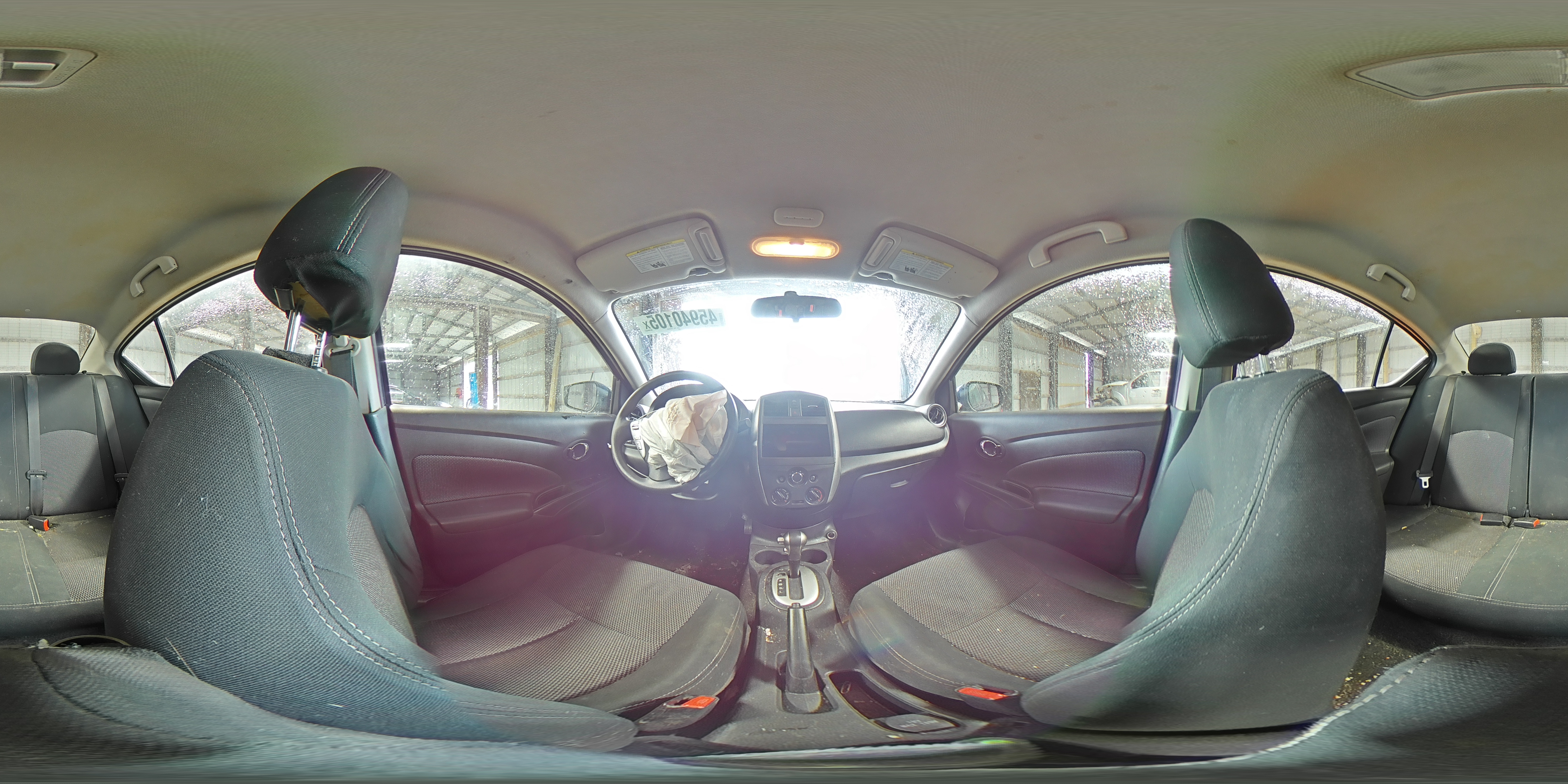 2019 Nissan Versa - Image 13