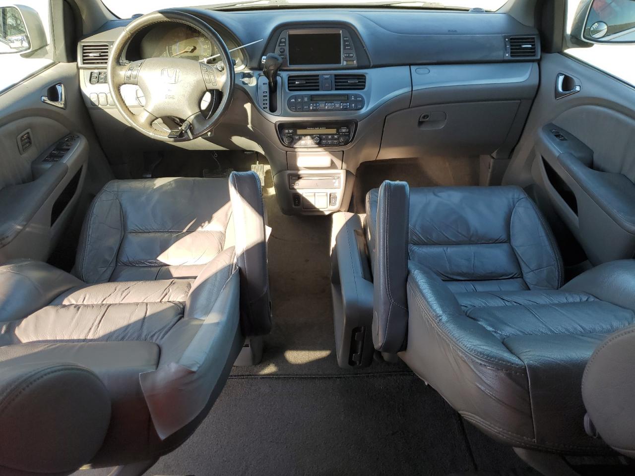 2009 Honda Odyssey - Image 8