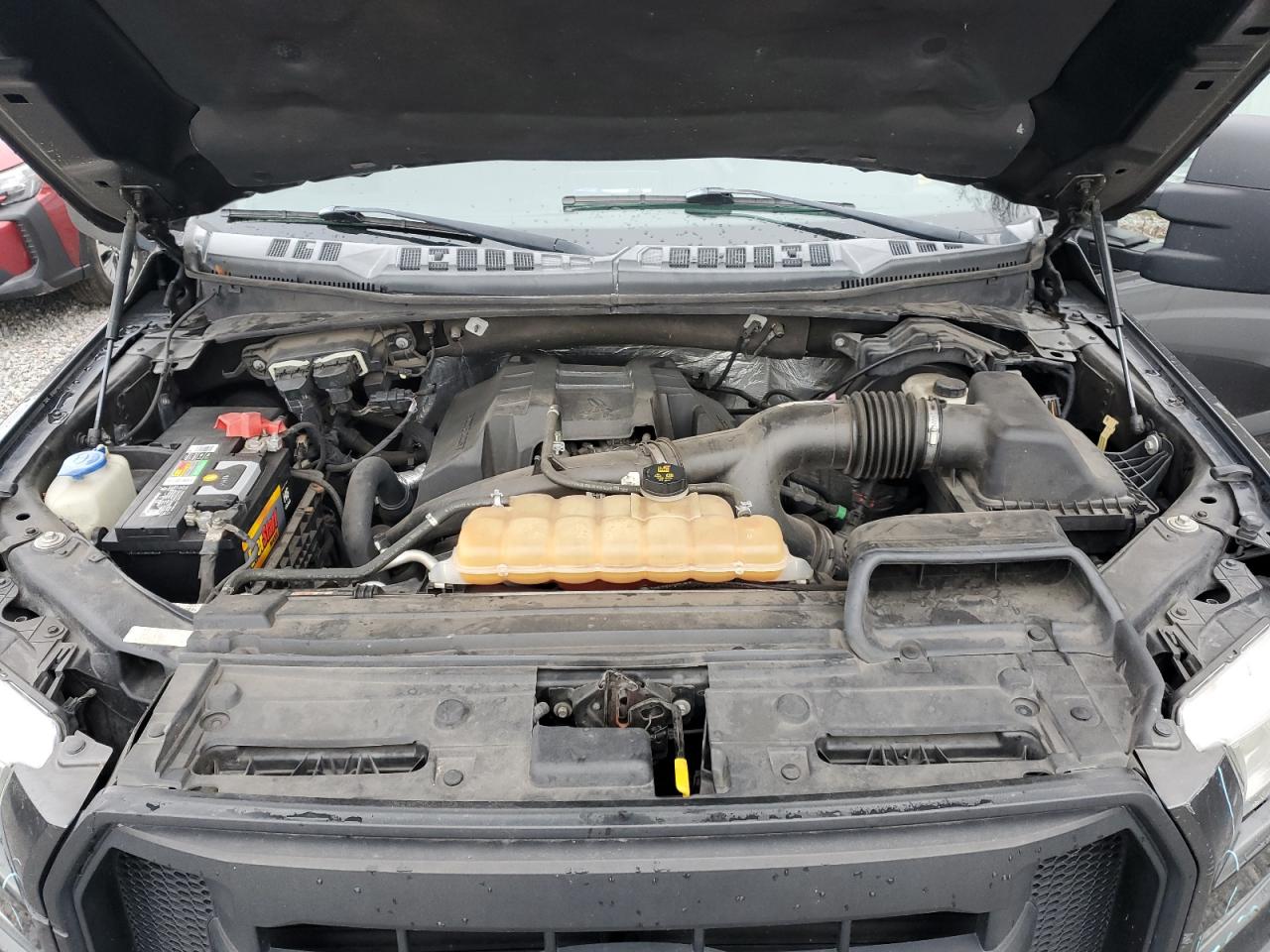 2015 Ford F-150 - Image 11