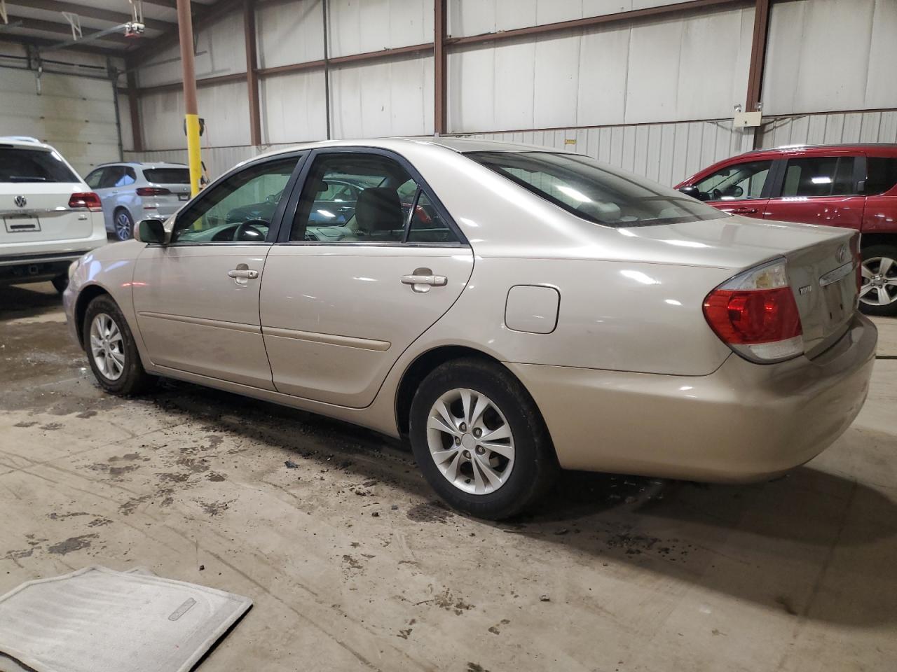 2005 Toyota Camry - Image 2