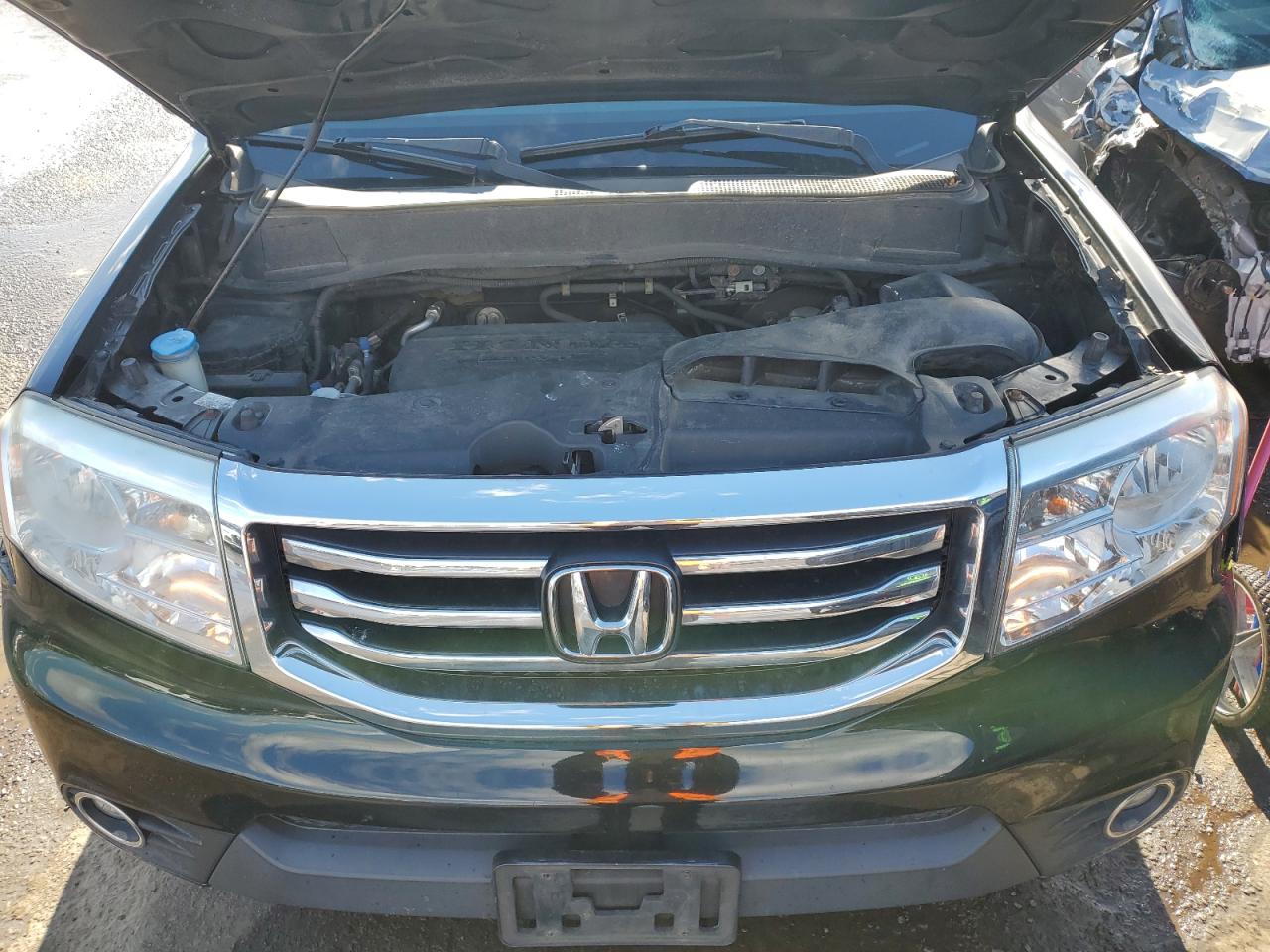 2015 Honda Pilot - Image 12