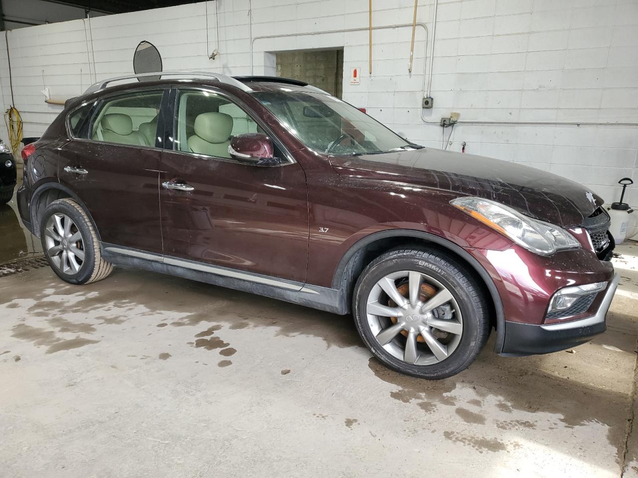 2017 Infiniti QX50 - Image 4