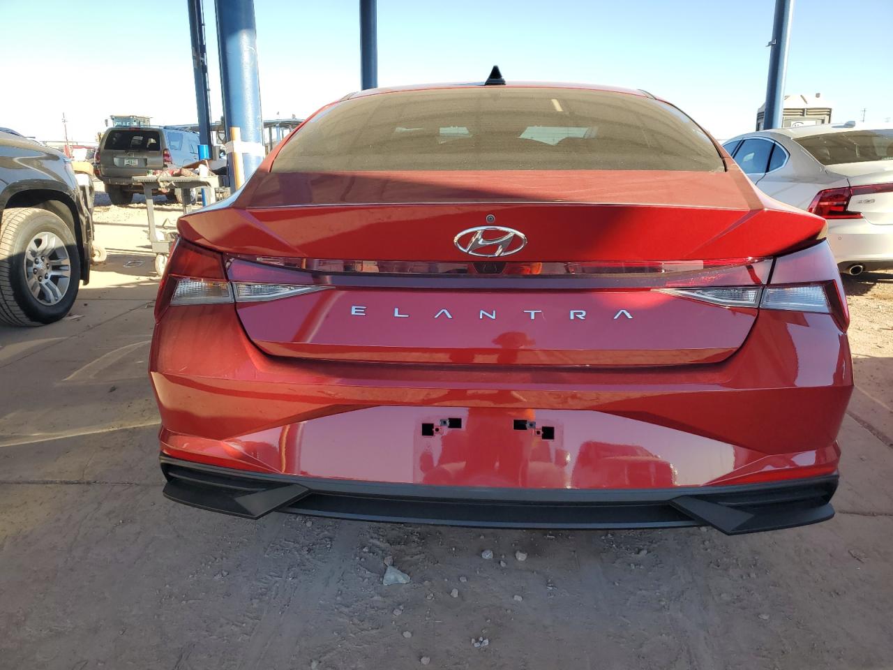 2022 Hyundai Elantra - Image 6