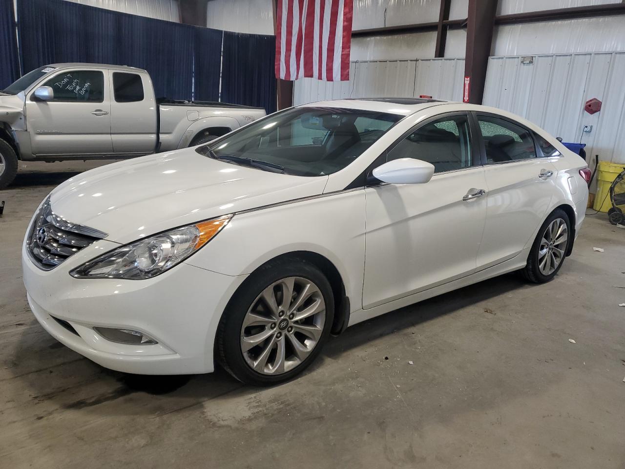 2013 Hyundai Sonata - Image 1
