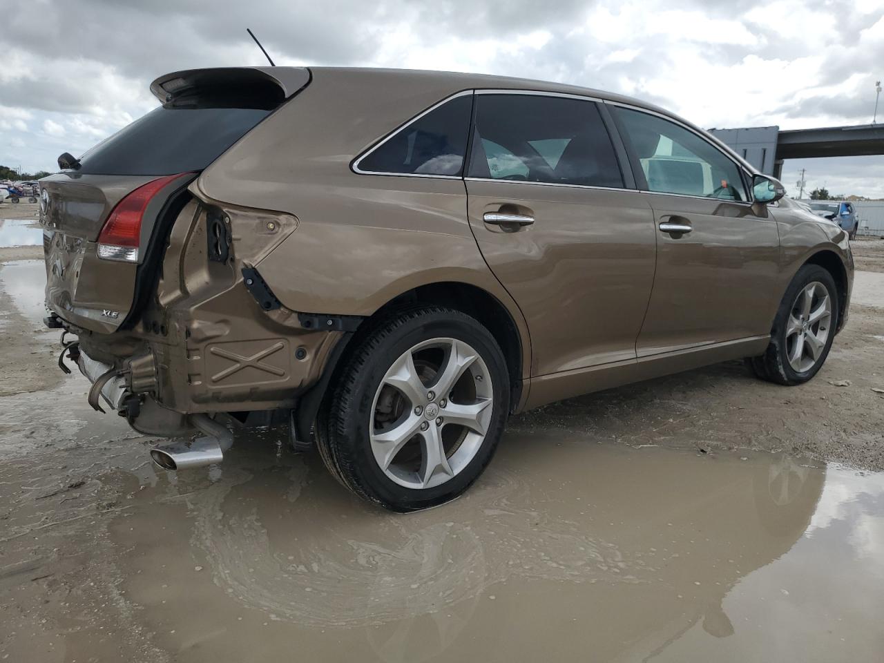 2013 Toyota Venza - Image 3