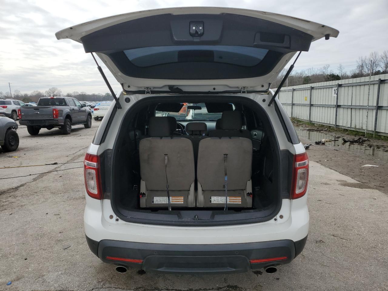 2013 Ford Explorer - Image 6