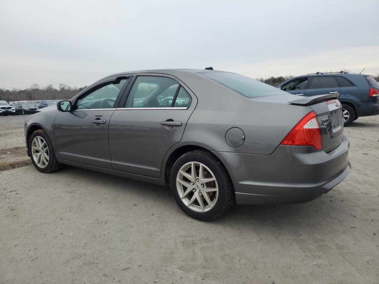 2012 Ford Fusion - Image 2