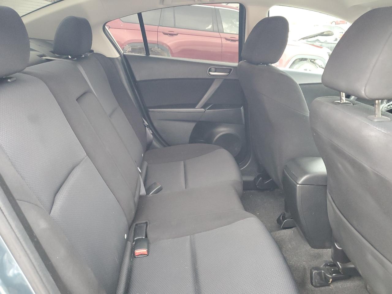 2011 Mazda 3 - Image 11