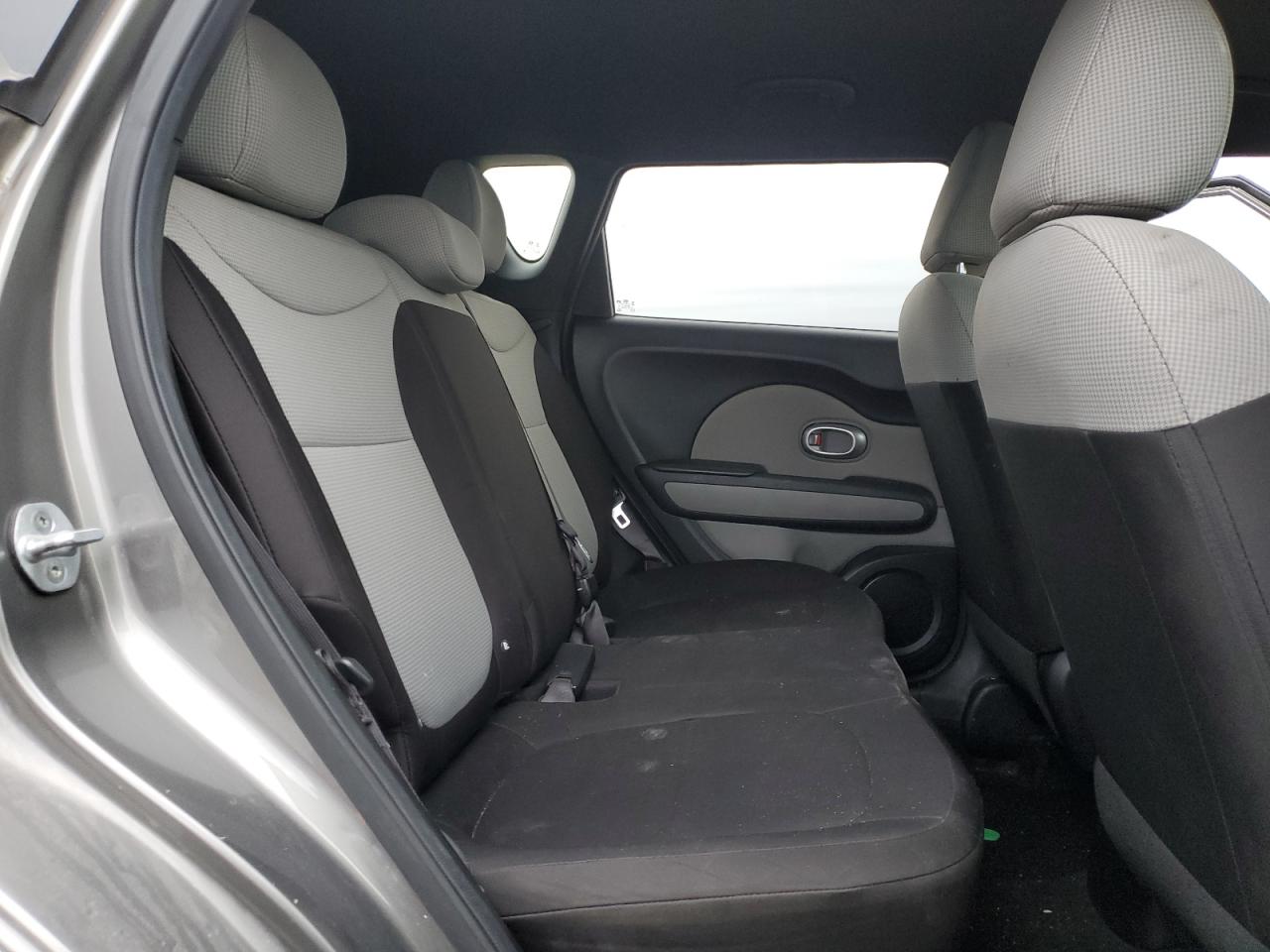 2016 Kia Soul - Image 11