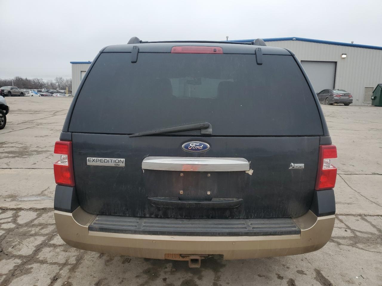 2011 Ford Expedition - Image 6