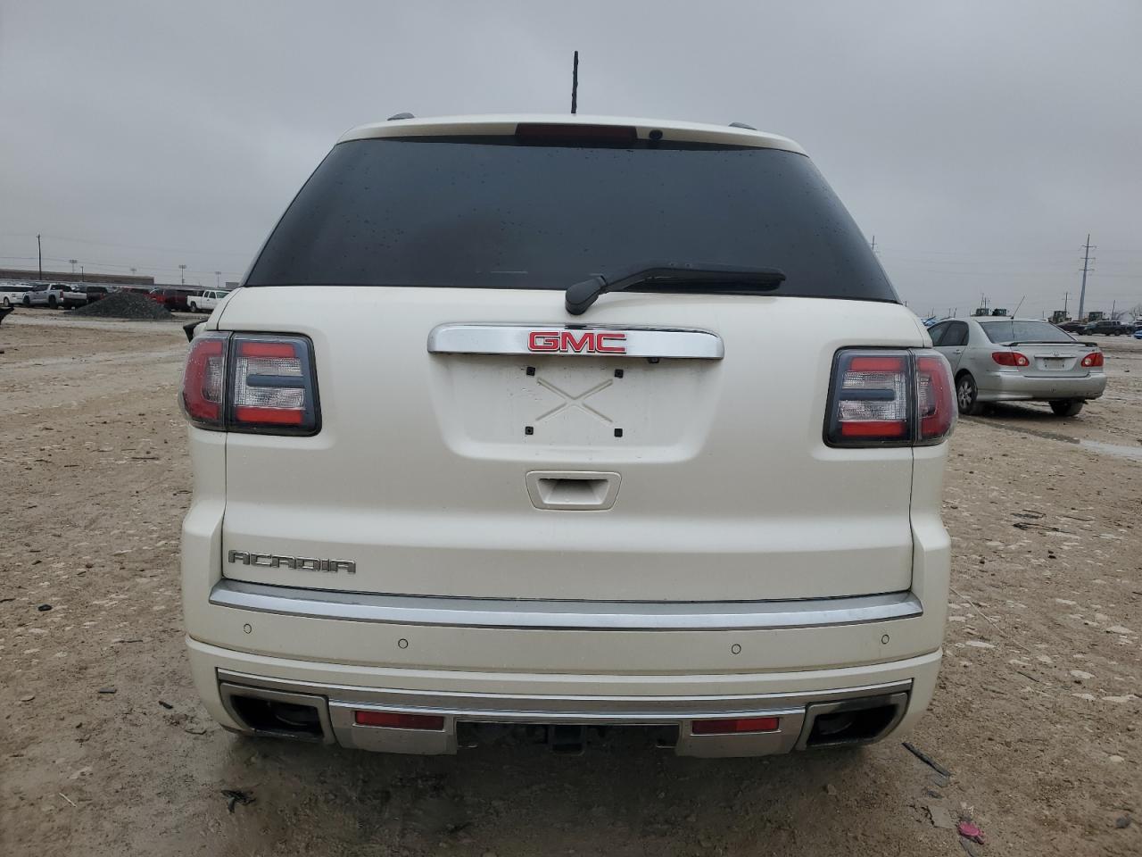 2014 GMC Acadia - Image 6