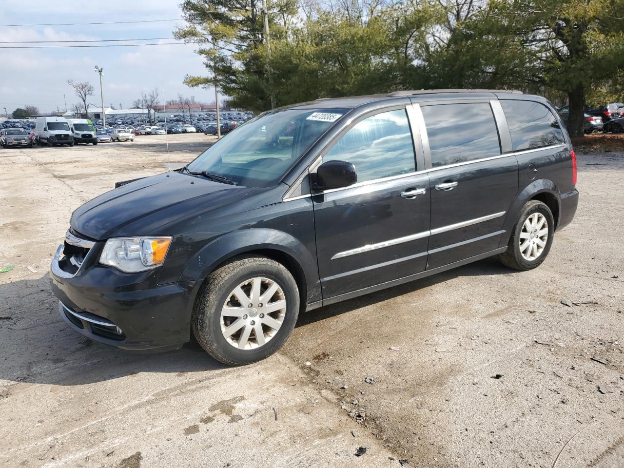 2016 Chrysler Town & Country - Image 1