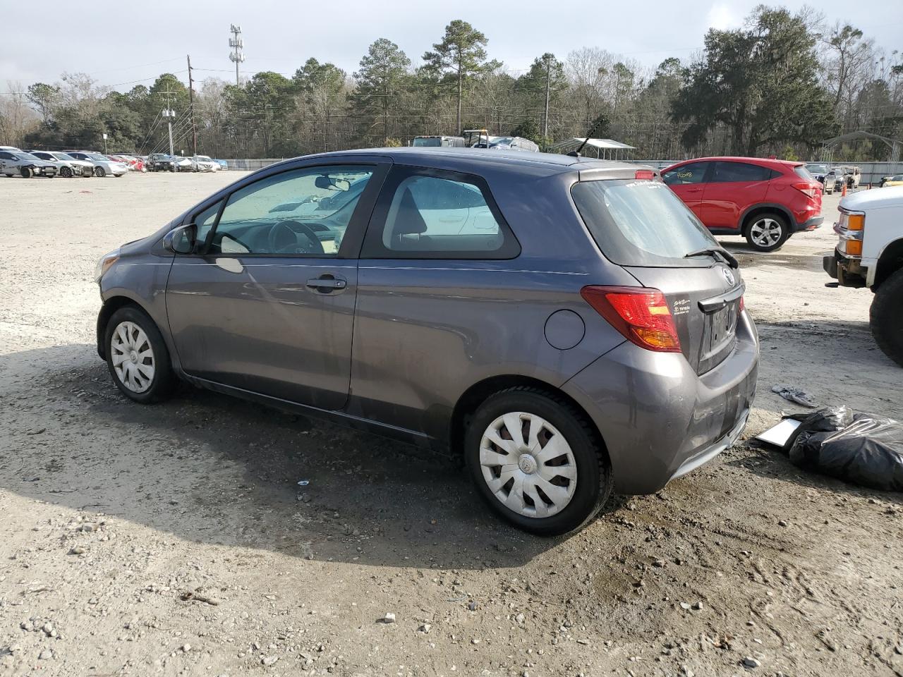 2015 Toyota Yaris - Image 2