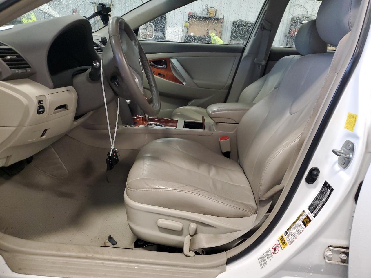2011 Toyota Camry - Image 7