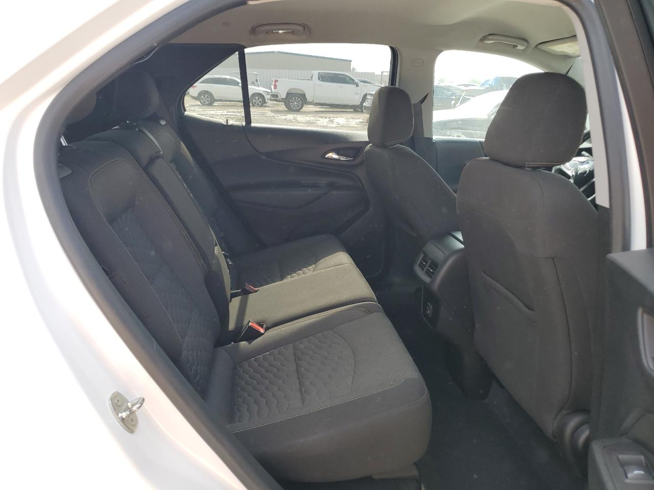 2021 Chevrolet Equinox - Image 11