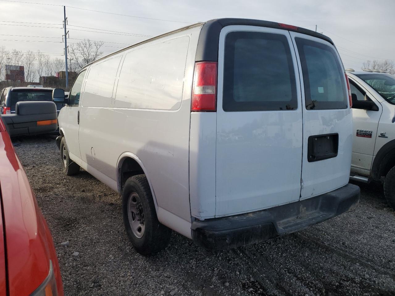 2016 Chevrolet Express - Image 2