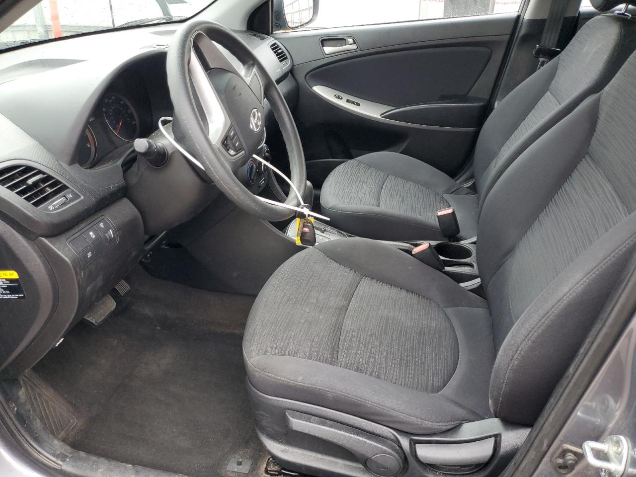 2016 Hyundai Accent - Image 7