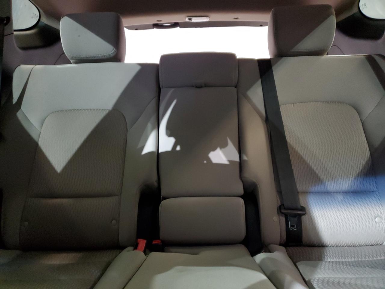 2013 Hyundai Santa Fe - Image 10