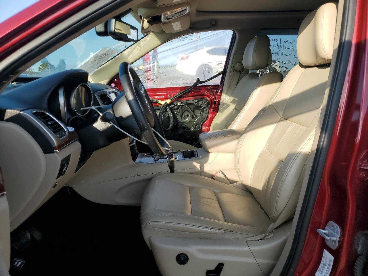 2012 Jeep Grand Cherokee - Image 7