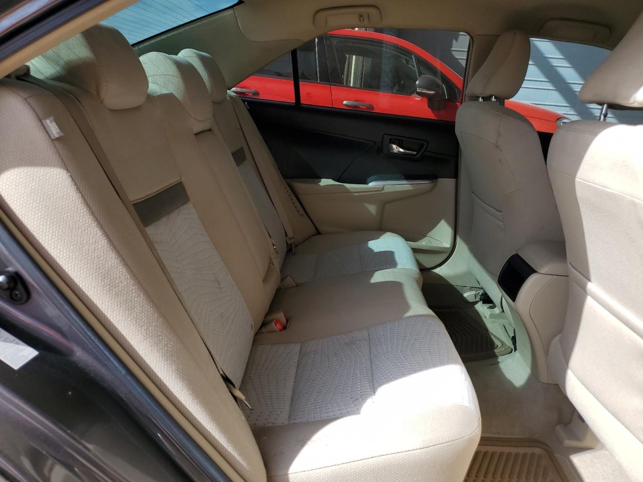 2014 Toyota Camry - Image 11
