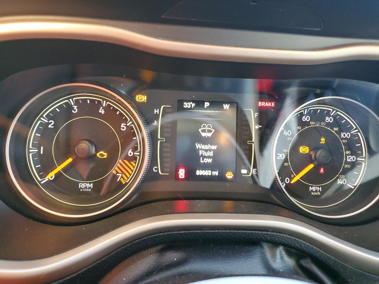 2015 Jeep Grand Cherokee - Image 9
