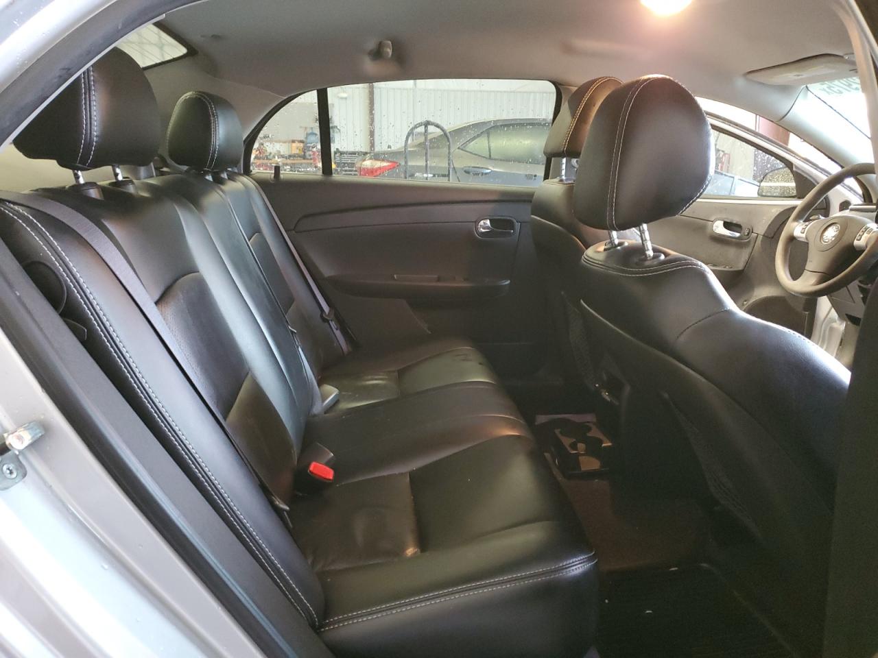 2010 Chevrolet Malibu - Image 10