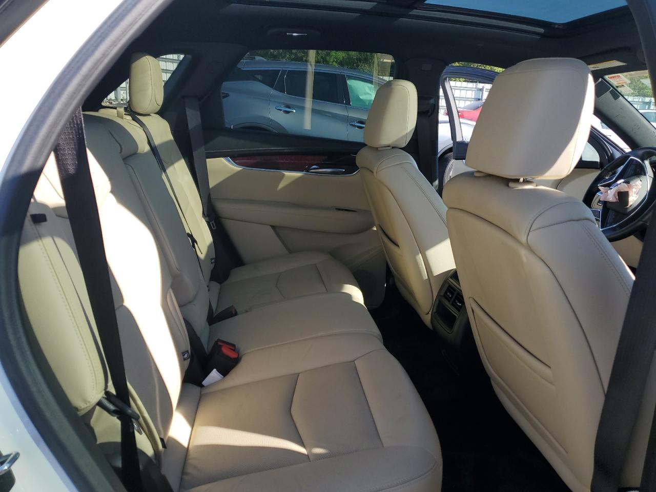 2019 Cadillac XT5 - Image 11