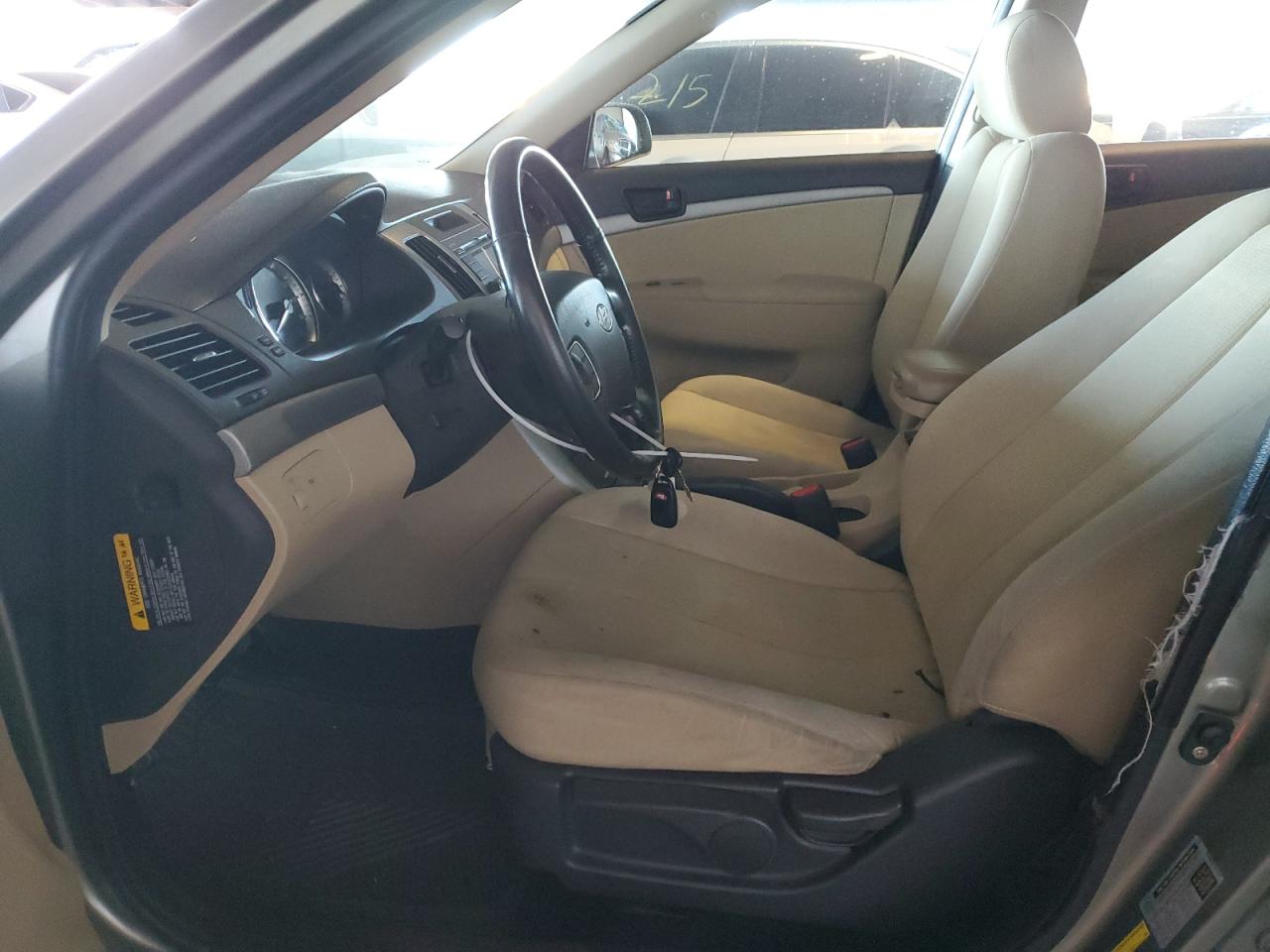 2009 Hyundai Sonata - Image 7