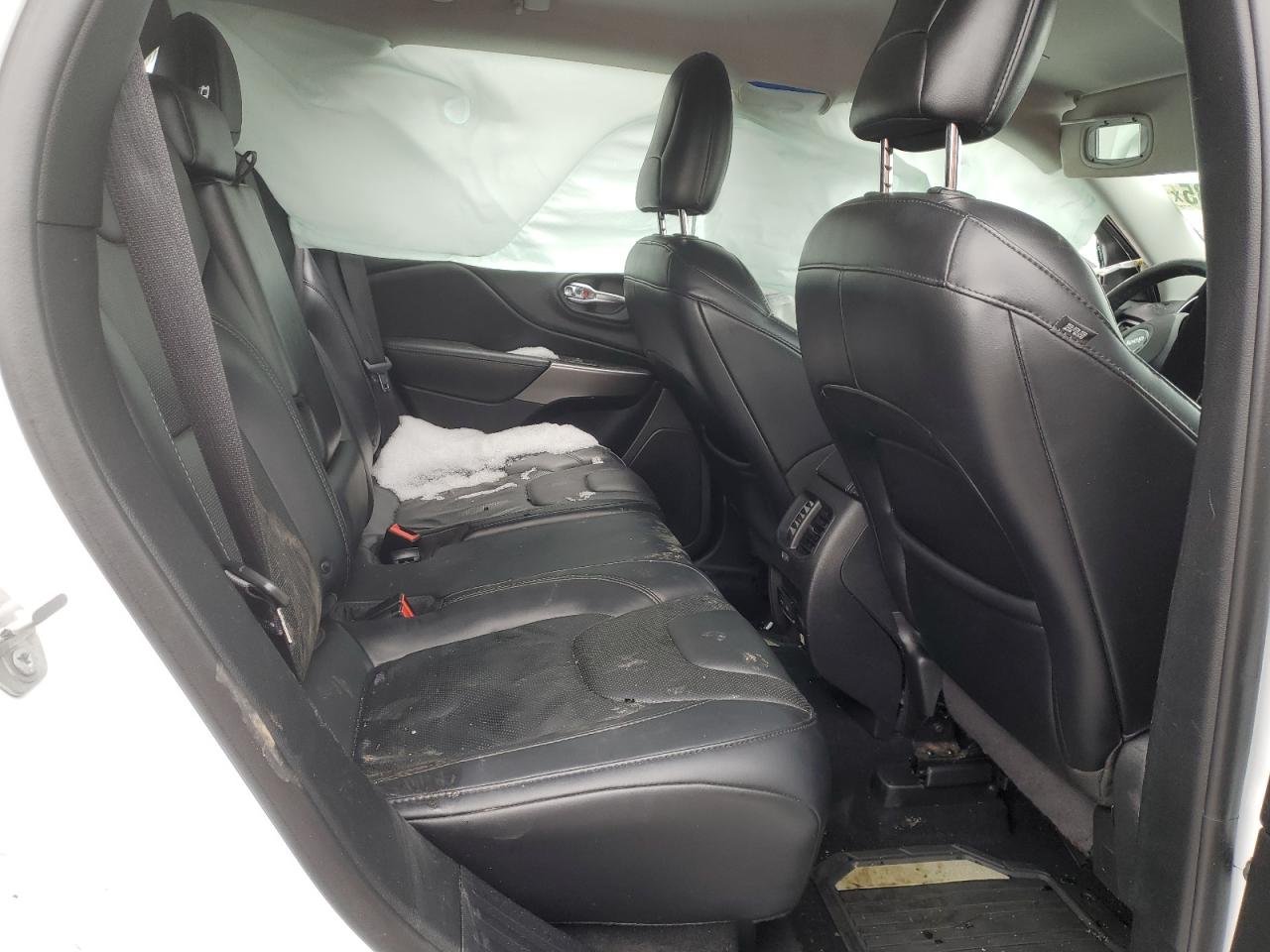 2019 Jeep Grand Cherokee - Image 11