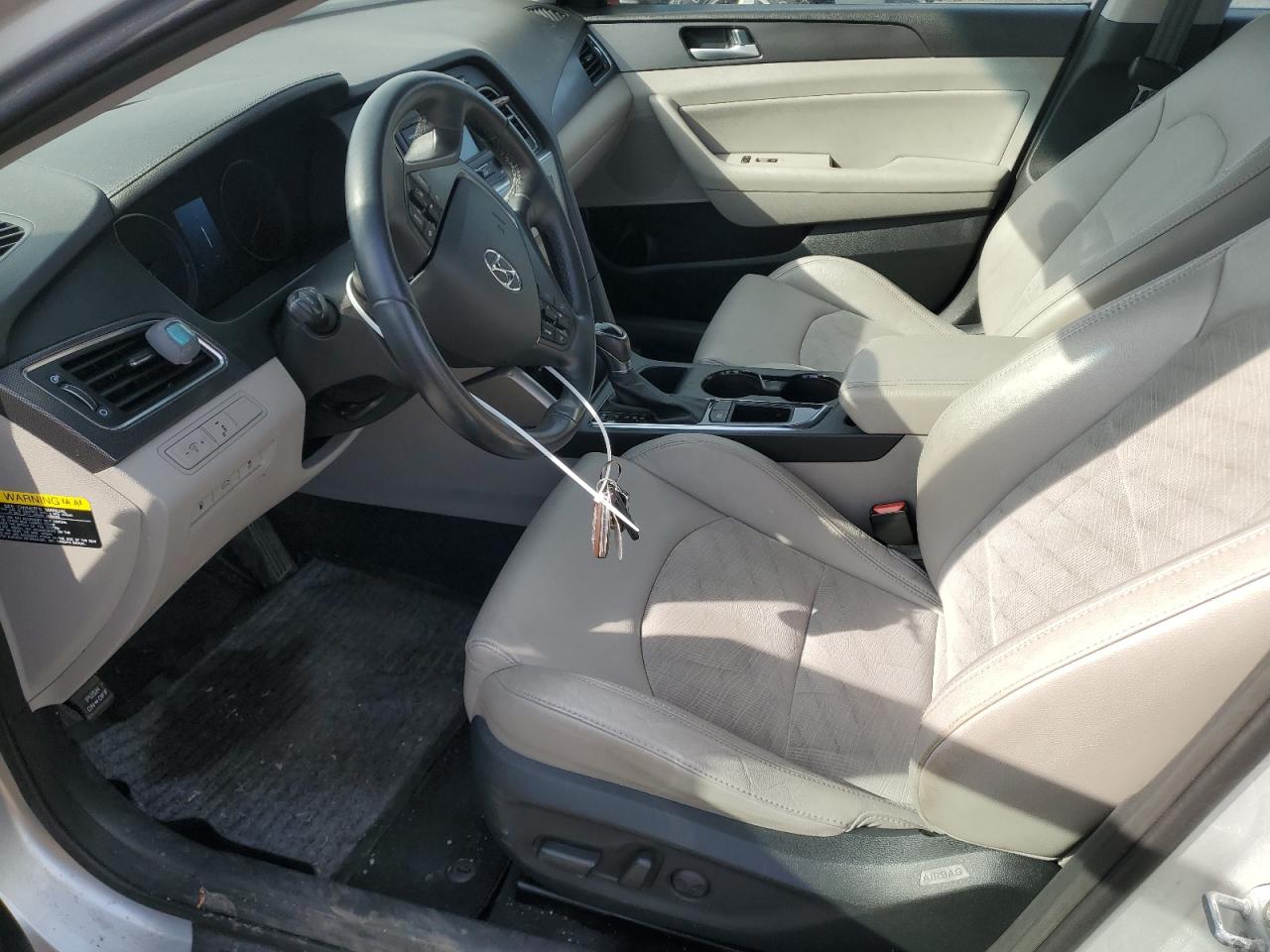 2015 Hyundai Sonata - Image 7