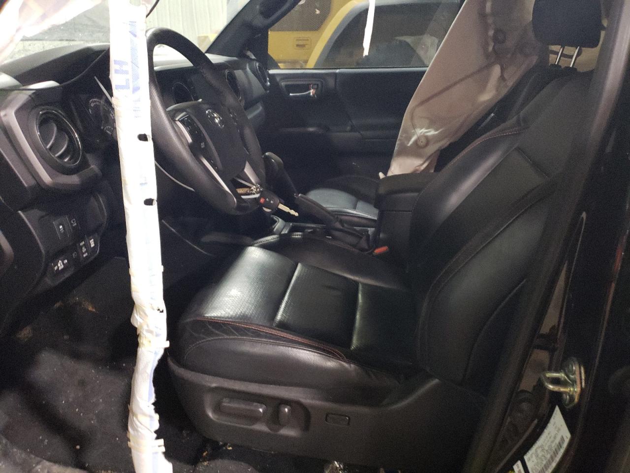 2020 Toyota Tacoma - Image 7