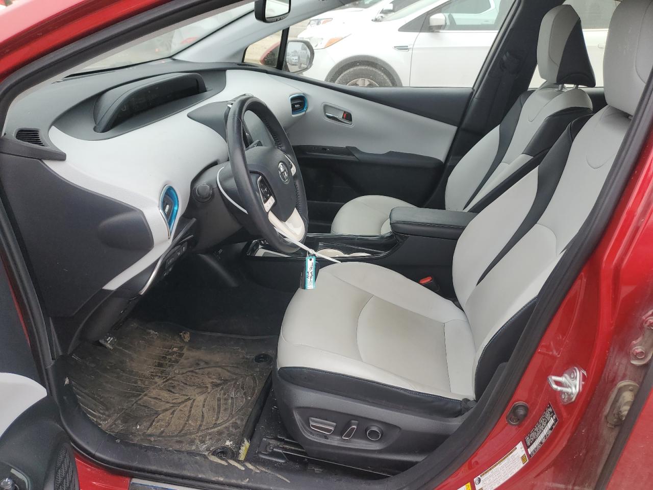 2018 Toyota Prius - Image 7