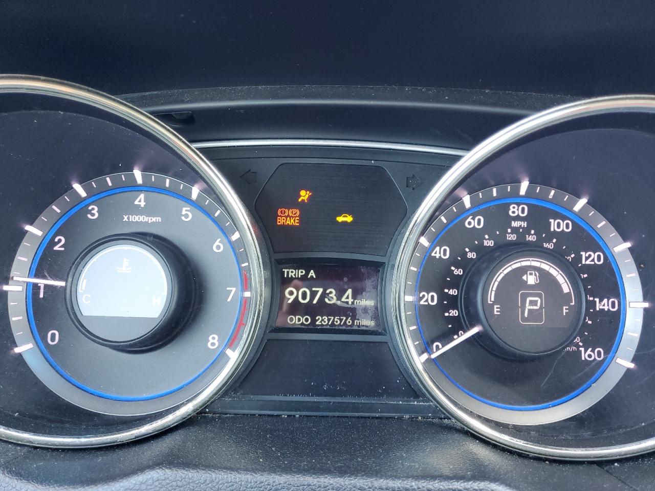 2012 Hyundai Sonata - Image 9