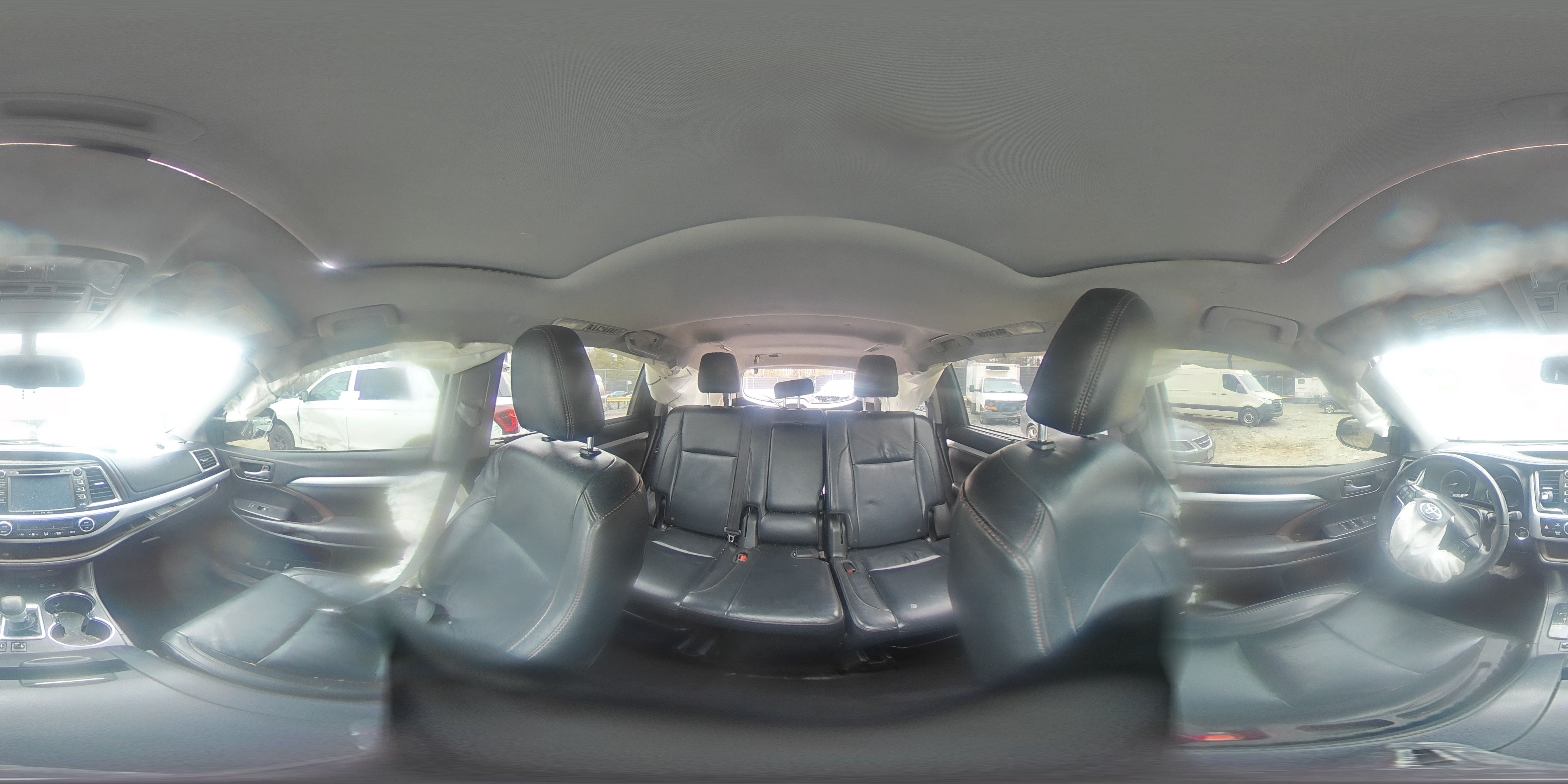 2016 Toyota Highlander - Image 13