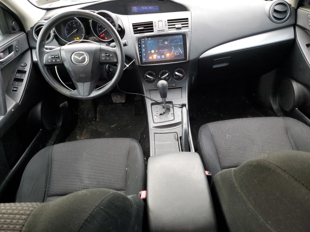 2012 Mazda 3 - Image 8