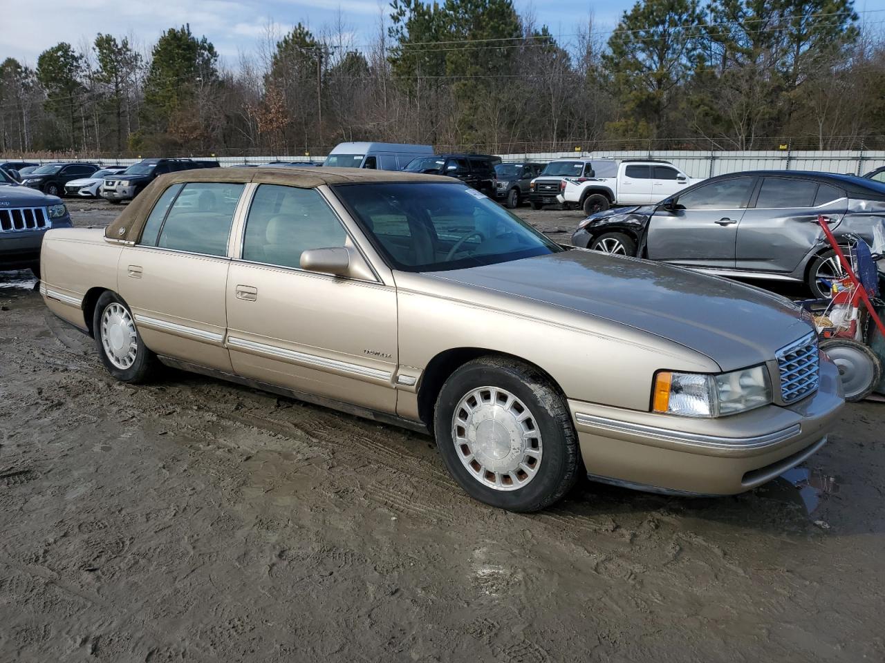 1998 Cadillac De Ville - Image 4