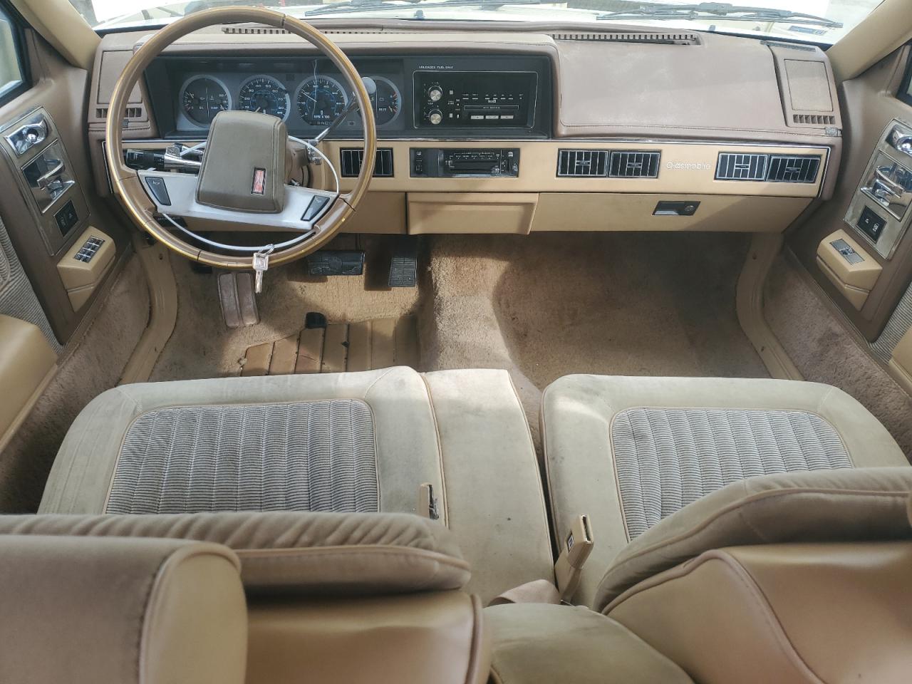 1986 Oldsmobile Cutlass - Image 8