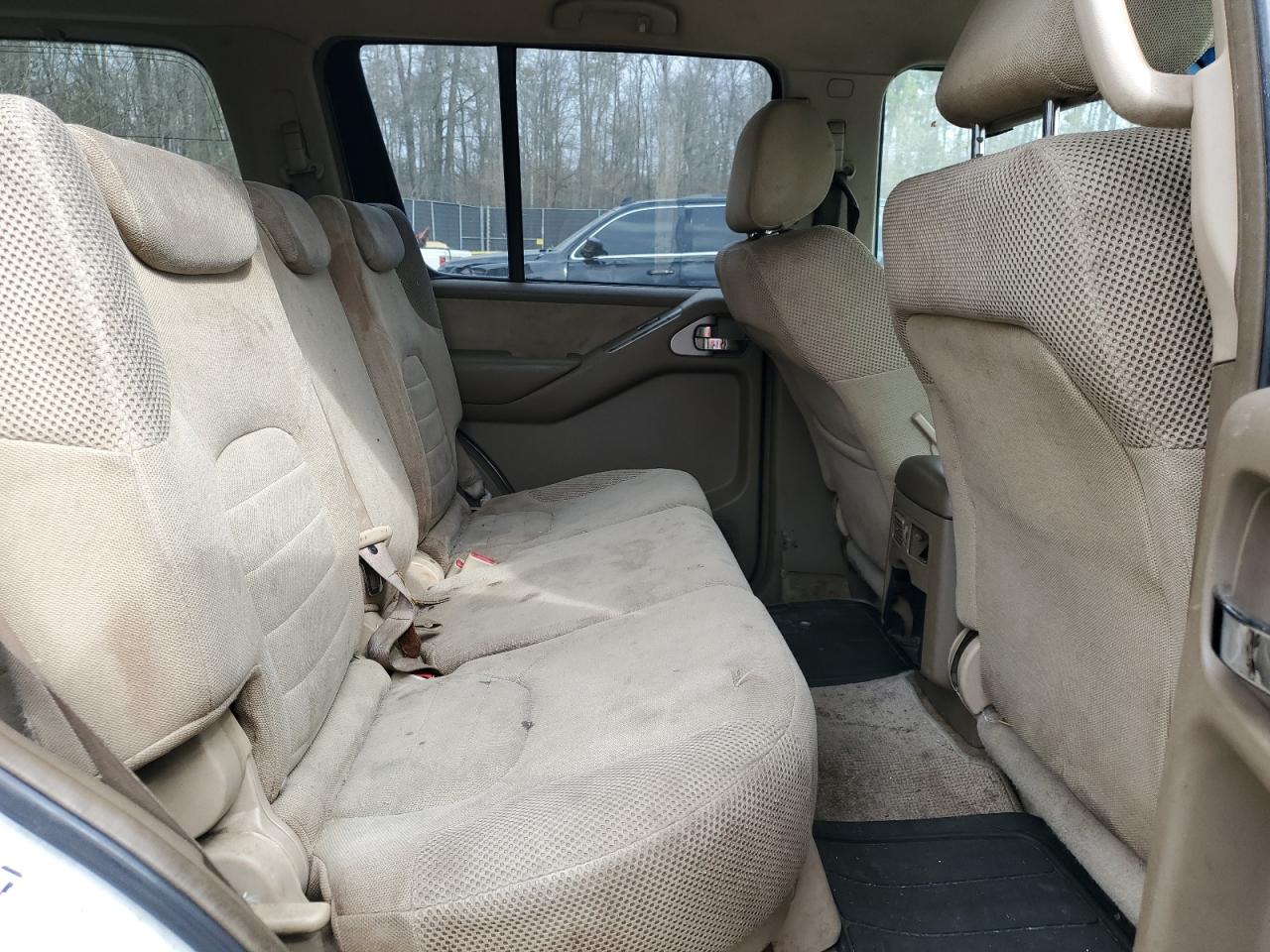 2005 Nissan Pathfinder - Image 11