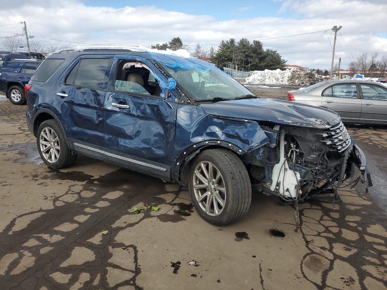 2016 Ford Explorer - Image 4