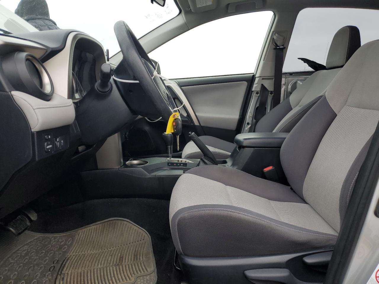2014 Toyota RAV 4 - Image 7