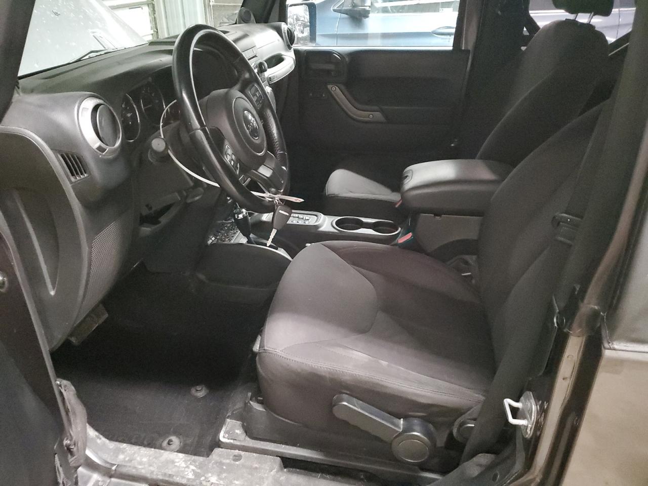 2014 Jeep Wrangler - Image 7