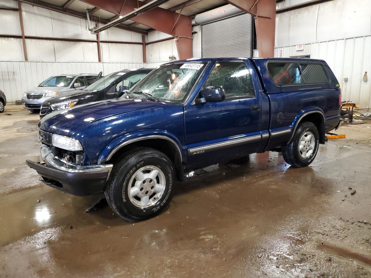 2000 Chevrolet S-10 Pickup - Image 1